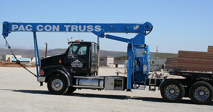 Pac Con Truss crane truck